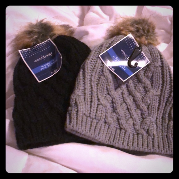 west loop Accessories - Women’s Pom Beanie Bundle